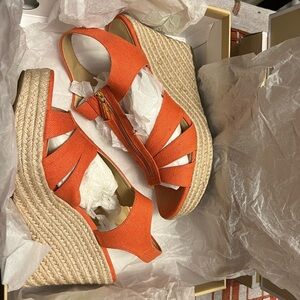 Micheal Kors wedges